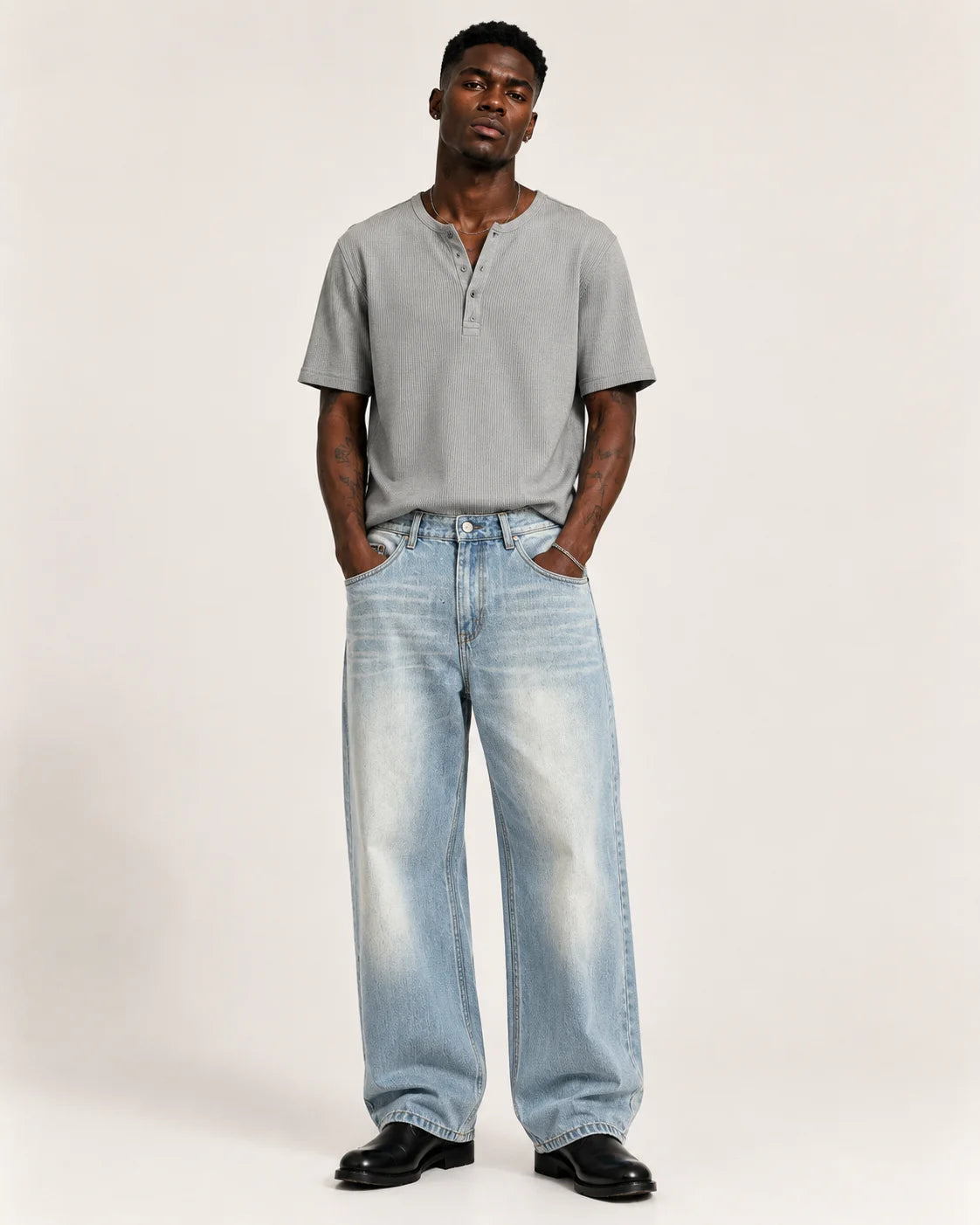 Vintage Over Baggy Jeans – Victor 96